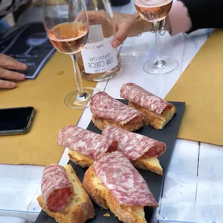 مزرعة للإقامة Agricamping Al Grappolo Divino لاتيزي