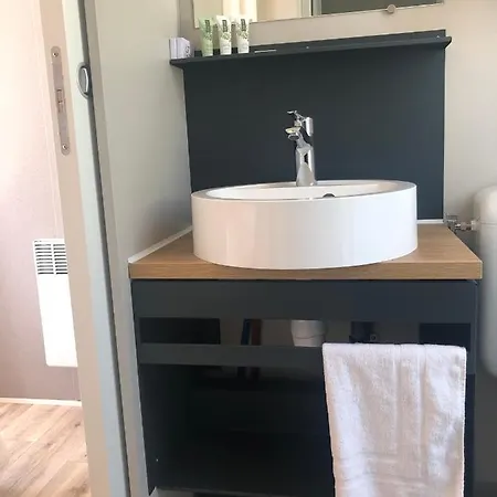 Agricamping Al Grappolo Divino مزرعة للإقامة *