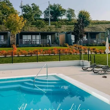 Agricamping Al Grappolo Divino مزرعة للإقامة *