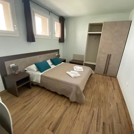 Agricamping Al Grappolo Divino مزرعة للإقامة